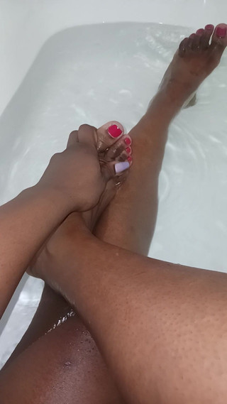Toes Teaser