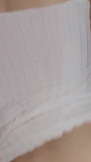 I Stay with My Stepsister to Take a Nap and We Fuck Accidentally