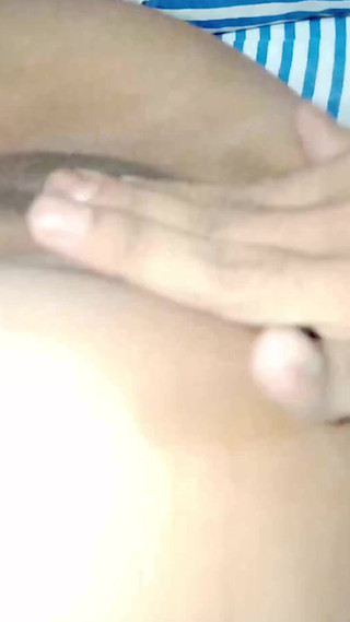 Bhaiya Ghar Pay Nahi Tha to Bhabi K Sath Khel Liya