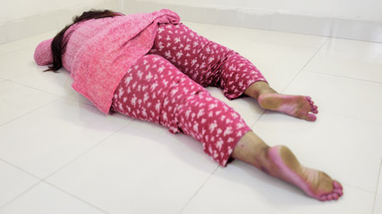 Saudi BBW Big Ass Stepmom Gets Horny While Resting Then Stepson Helps Her to Fucking - Cum Twice