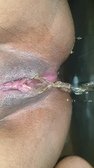 Hotwife Hard Fingering Husbnd and Pee