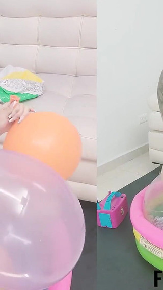 Free+b2p 17"18"ballons Pool Hot Water