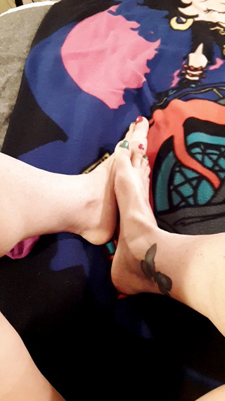 Top Cat sockies and Christmas toes