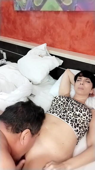 Eat My Wife's Delicious Pussy