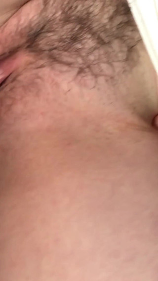 Wife let me look at her pissing gaping pussy, for which she get a huge cum load inside. Close-up