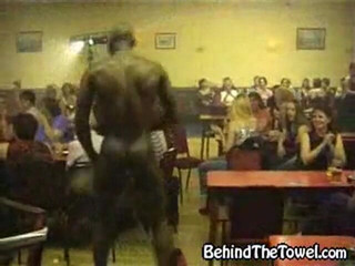Epic Moves From the Hottest Stripper in Town