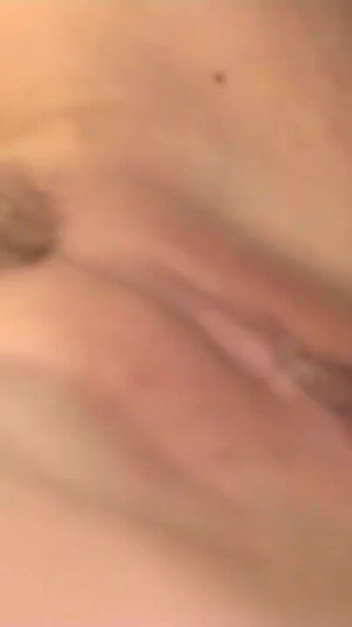 He calls the secretary who made mistakes and fucks her by cumming on her pussy