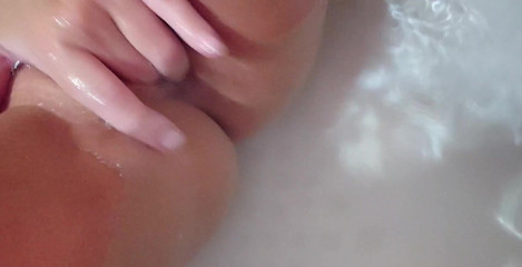 Naked in the bath, playing with my tits, rubbing off, masturbating and finger fucking my wet pussy lips, i cum as i wish you a h