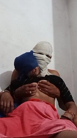 Indian Desi Couple Enjoys Romantic Sex Session