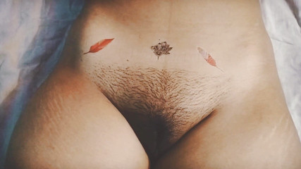 Land's Thirsty Bhabhi