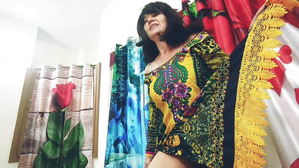 Amateur Slut Wife Shows What She Likes in Casting