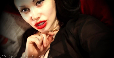 Enjoy the Beauty of Red Juicy Lips and the Look of a Charming Woman!