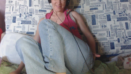 6th Monthes Pregnant Woman Smelly Farts and Sniff Her Own Farts, Wearing Jeans and T-shirt. Face Included in the Video