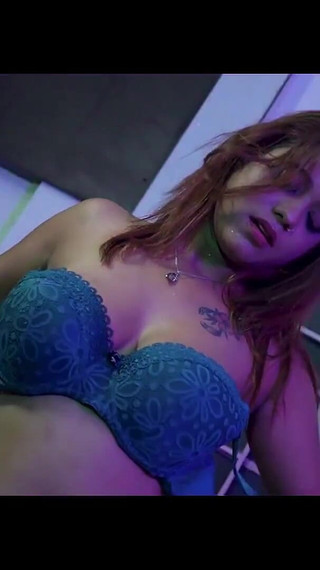 Indian Hot Show! Hot Desi Girl