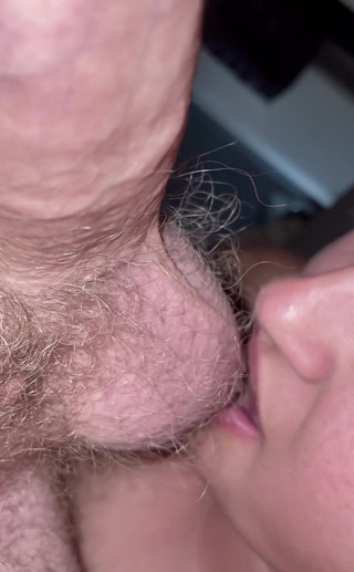 Watch Me Lick and Suck Daddys Balls Before I Tongue His Arsehole.