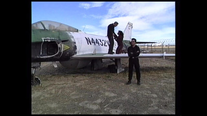 She Get Fuck by His Bodyguard Before She Left