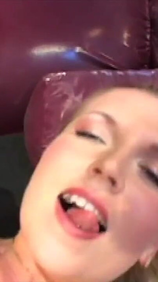 She Masturbates First and Then Gets Fucked by a Nice Big Cock