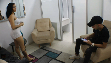 My Boss Offers Me a Raise in Exchange for Fucking Me