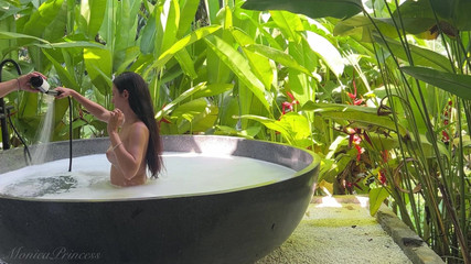 Jungle Bath Naked - Behind the Scenes