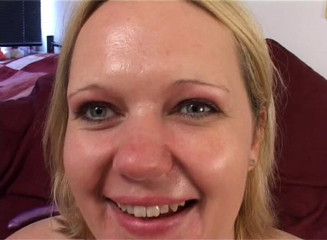 Ich Spritze Sie Aufs Gesicht - I Cum on Her Face