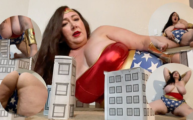 Giant Wonder Woman Lost in Your City