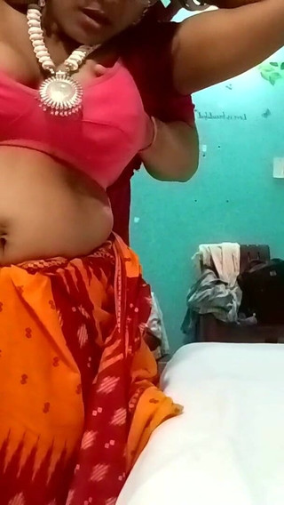 Hotand Beautiful Rajasthani Bhabhi Secret Hot Sex and Riding Dick with Boyfriend