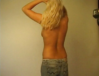 Blonde babe poses in hot white lingerie