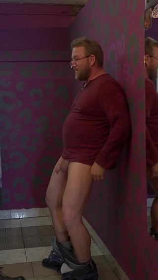 Kicked in the Balls Because He Was in the Ladies' Toilet