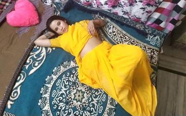 Desi Bhabhi in Yellow Sari Shaved Pussy Hardcore Sex