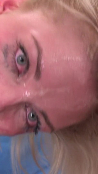 Little Brea with extreme deepthroat skills