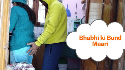 Chicken Bnate Hue Bhabhi Ki Bund Maari