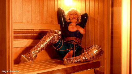 Bondage escape: Latex rubber horny MILF in gag