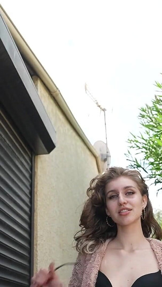 Clip1 Selinah (court)