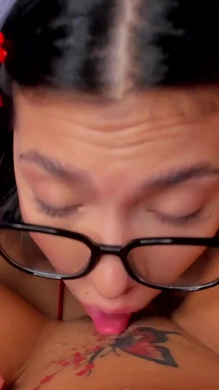 Hot Lesbians Lick Their Pussies in POV