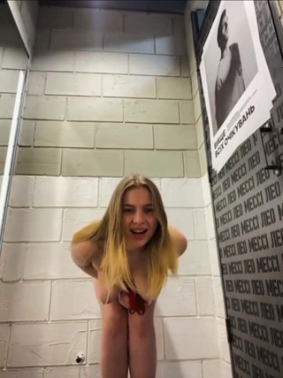 Full Naked Girl Masturbate in Public