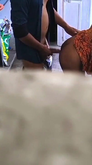 Office Me Desi Chudai Chup Chupke Khud E Video Karke Maja Liya