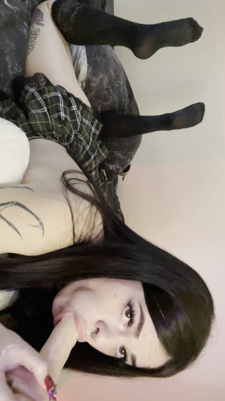 U wanna suck your dick