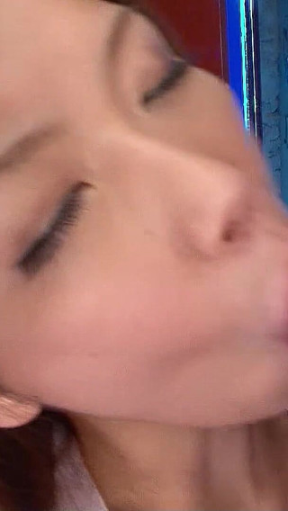 Skinny Japan Teen Runa Gives Blowjob Until Cumshot at Party