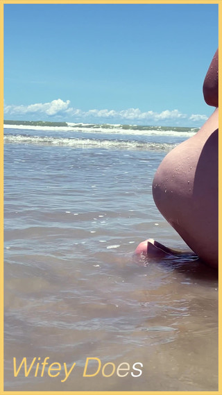 Wifey Loves to Enjoy the Beach Nude