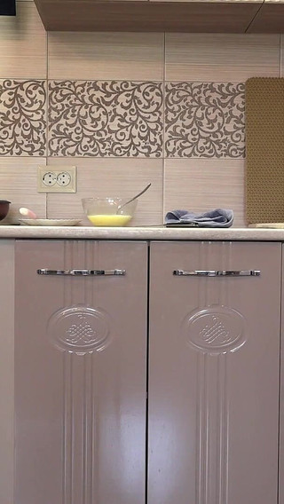 A Mature Wife Prepares Breakfast, and the Home Camera Watches. Big Ass in White Panties Under a Short Robe. Pavg