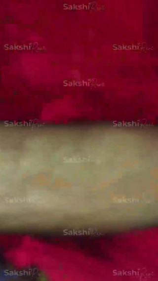 Paticot Me Jhaank Kar Bhabi Ki Chut Dekhi