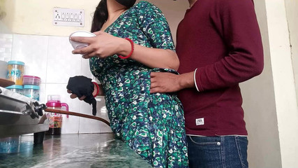 Wife Quenched Her Thirst by Fucking in the Kitchen Even Though She Didn't Want to Fuck