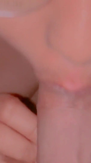 I Suck My Stepdad's Huge Cock in Midnight When My Stepmom Was Bathroom