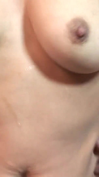 Sweet chick gets a warm load on her ass from his BBC after a hard fuck