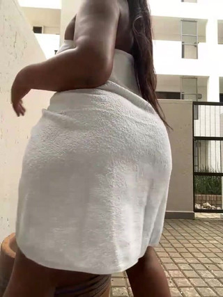 Jack off to My Bald Headed Humongous Ass, Episode 1026