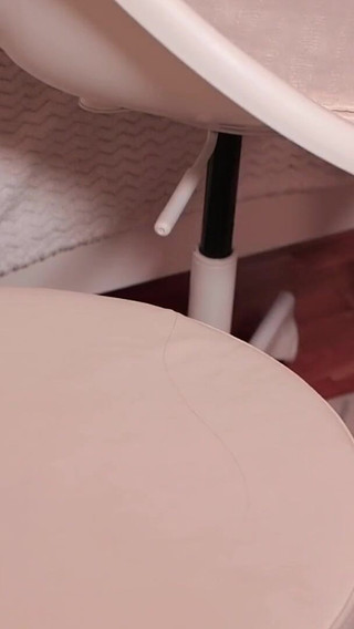 Fetish Videos of Oil on Feet