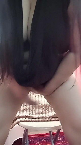 Horny Aunty in Sexy Mood Showing Pussy and Fingering