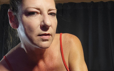 American MILF Double Stuffs Herself