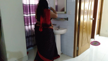 Tamil Hot Stepaunty Stand in Front of Mirror & Hair Combined Then a Guy Fucks Her on Valentine's Day - 2023 Happy Valentine