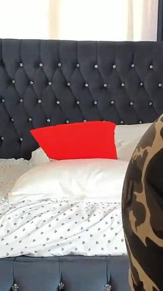 Jack off to My Perfect Black Ass, Episode 1129